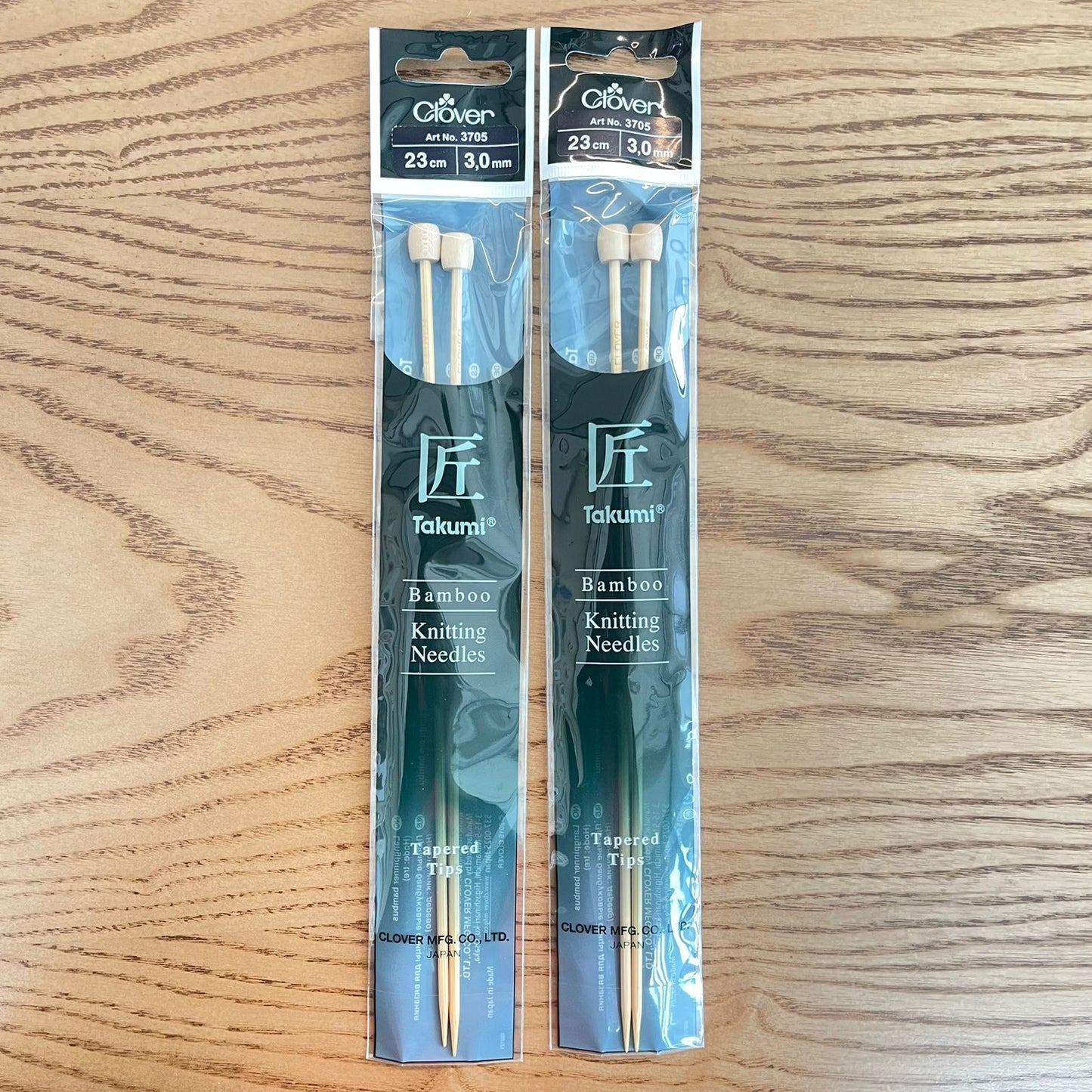 CLOVER TAKUMI SINGLE POINT KNITTING NEEDLES-BAMBOO-23CM/3.0MM