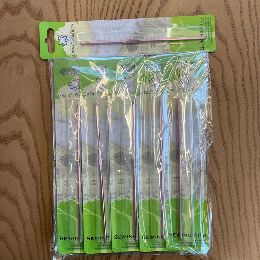 SEWING KITS LOTUS TEPESTRY NEEDLES;5CRD/PKT 3MM