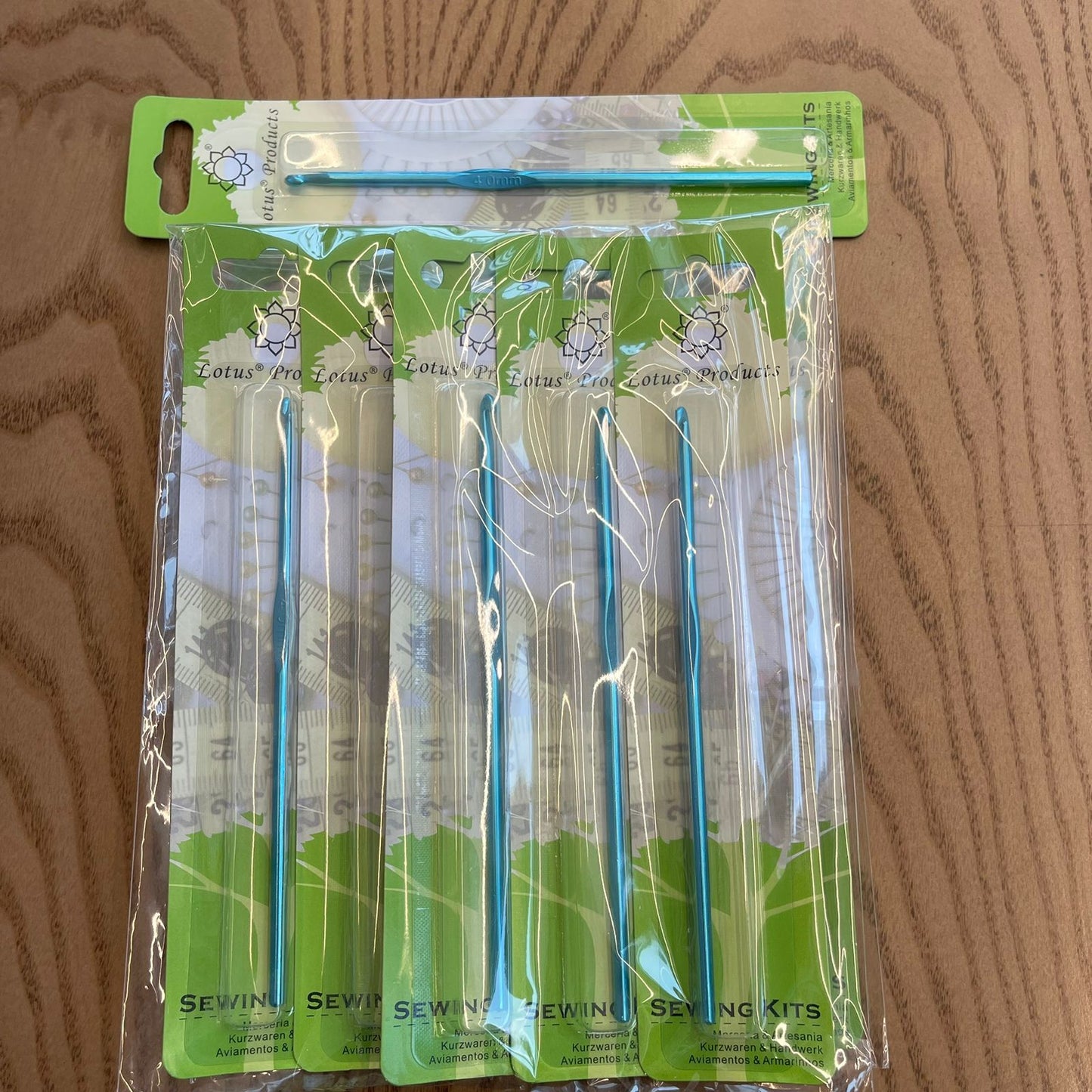 SEWING KITS LOTUS TEPESTRY NEEDLES;5CRD/PKT 4MM