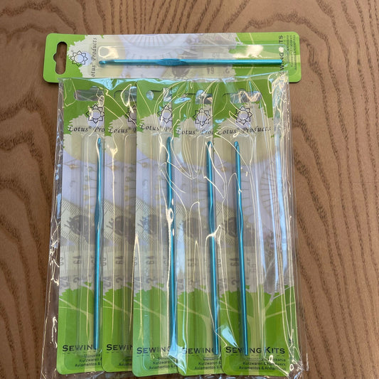 SEWING KITS LOTUS TEPESTRY NEEDLES;5CRD/PKT 4MM